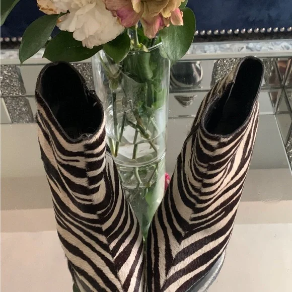 Steve Madden Zebra-Print Ankle Boots - Black & White - Picture 1 of 4
